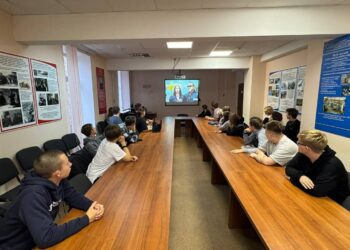 «Как понять друг друга разным поколениям» – тема очередного внеурочного занятия «Разговор о важном» 13 октября.